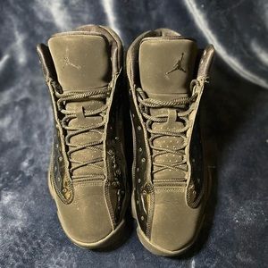 JORDAN 13 RETRO CAP & GOWN